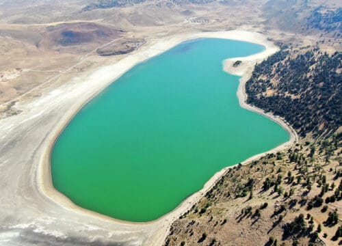 Aguelmame Sidi Ali : Le miroir bleu du Haut Atlas